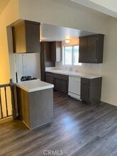 Building Photo - 217 Crest Dr