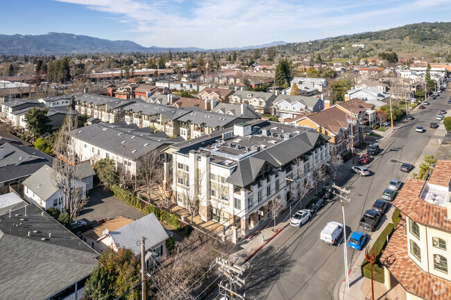 Foto del edificio - Carneros Village Lofts