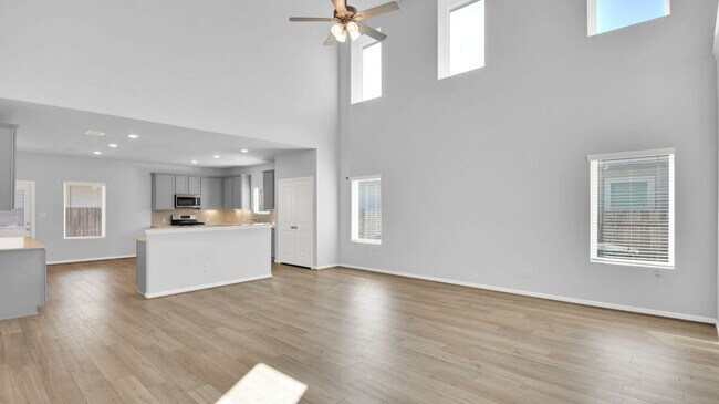 Building Photo - 113 Greenthread Dr
