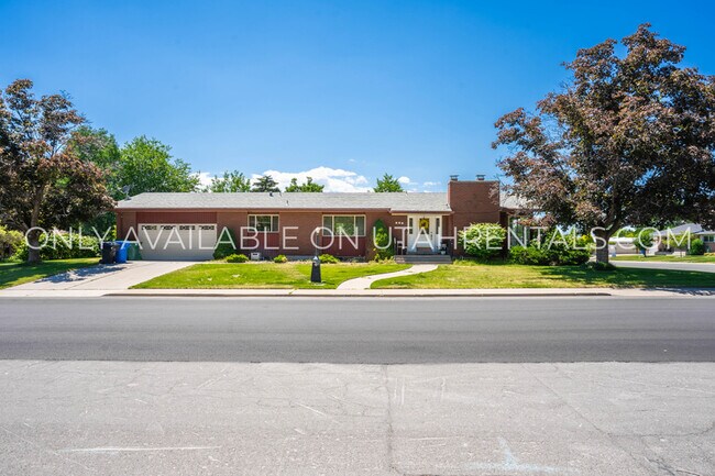 Foto del edificio - 680 600 W