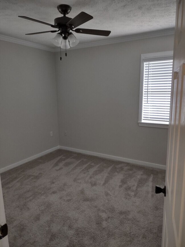 MOVE IN SPECIAL!**** 1/2 OF 1ST MONTH RENT... House Rental in Pearl