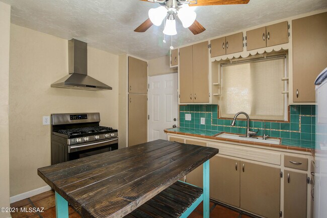 Foto del edificio - 4419 E Whitman St