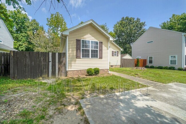 Building Photo - 172 Kristen Ln