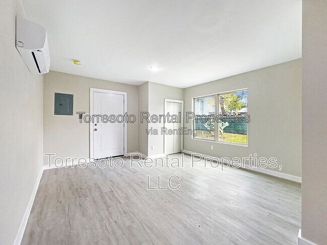Foto del edificio - 1606 W Wildwood Dr
