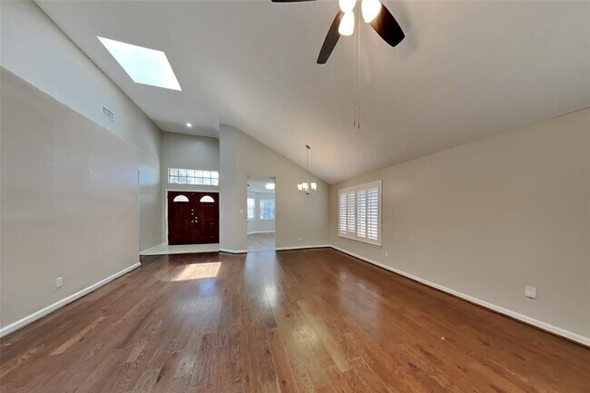 Building Photo - 8538 Sparkling Springs Dr