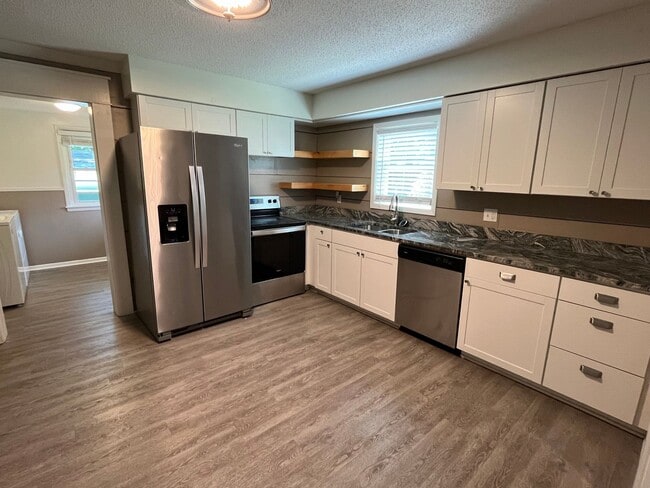 Foto del edificio - 204 N Frankfort Ave