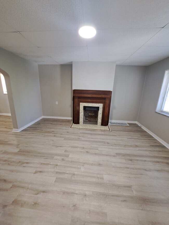 Foto del edificio - 205 Dengler St