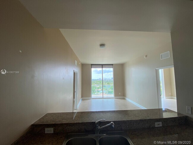 Foto del edificio - 2525 SW 3rd Ave