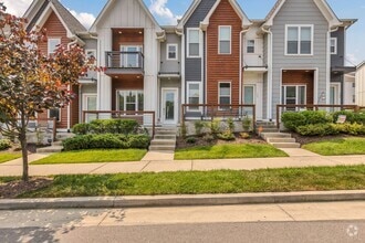 Building Photo - 706 James Ave