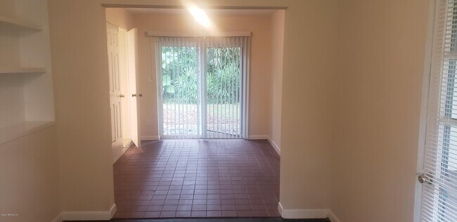 Foto del edificio - 4681 Homestead Rd
