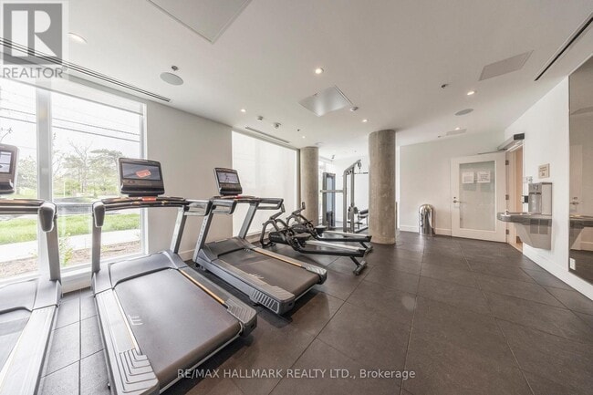 Building Photo - 3100 Keele St