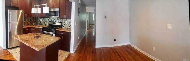 Foto del edificio - 327 Quincy Ave