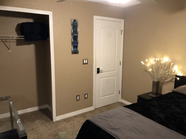 Foto del edificio - 1165 Bryn Mawr Dr