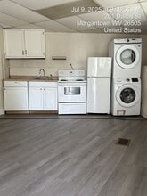 Building Photo - 487 Dallas St