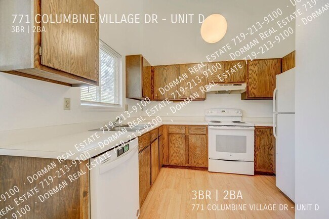 Building Photo - End Unit Townhome