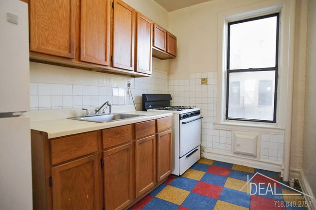 Building Photo - 1320 Ocean Pkwy