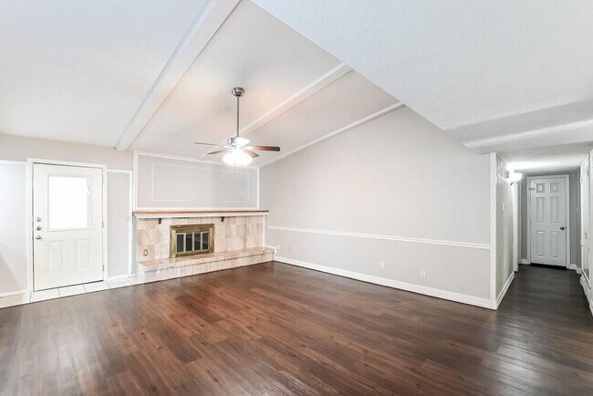 Foto del edificio - 2719 Killdeer Ln