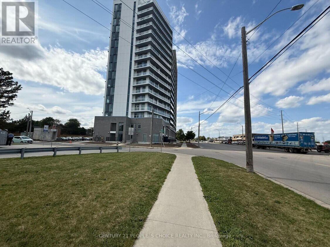 Primary Photo - 2782 Barton St E