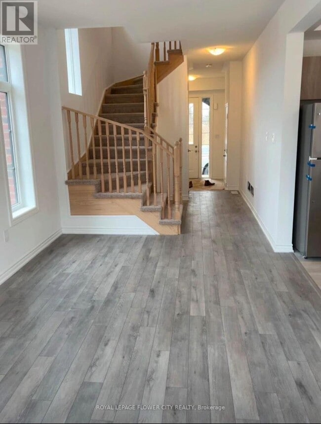 Building Photo - 7360 Sandy Rdg Cmn