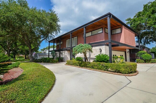 Foto del edificio - 826 Merrick Dr