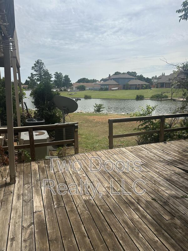 Photo - 6452 W Hefner Rd House