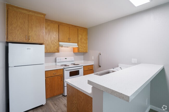 2 habitaciones, 1 baño - 824 pies cuadrados - Cocina - Oak Village
