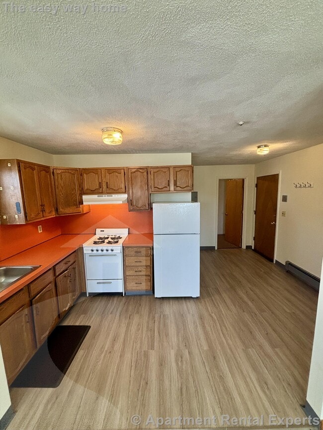 Building Photo - 569 Somerville Ave