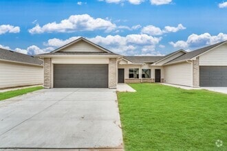 Building Photo - 4424 N Sandplum St