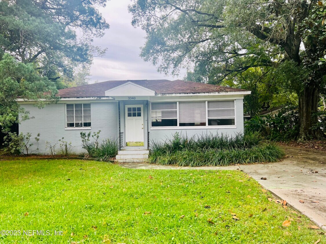 Foto principal - 3340 Sunnybrook Ave S