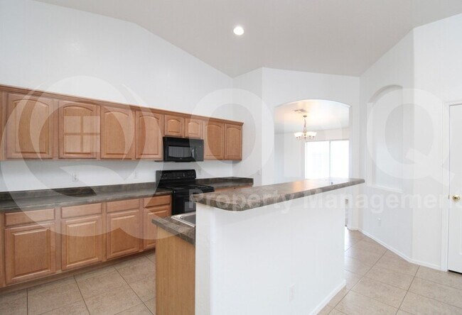 Building Photo - 29654 W Weldon Ave