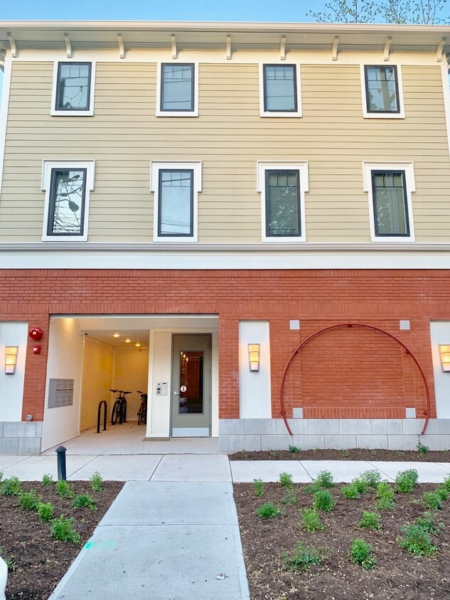 107 S Albany St Unit 1A, Ithaca, NY 14850 Apartments in Ithaca, NY