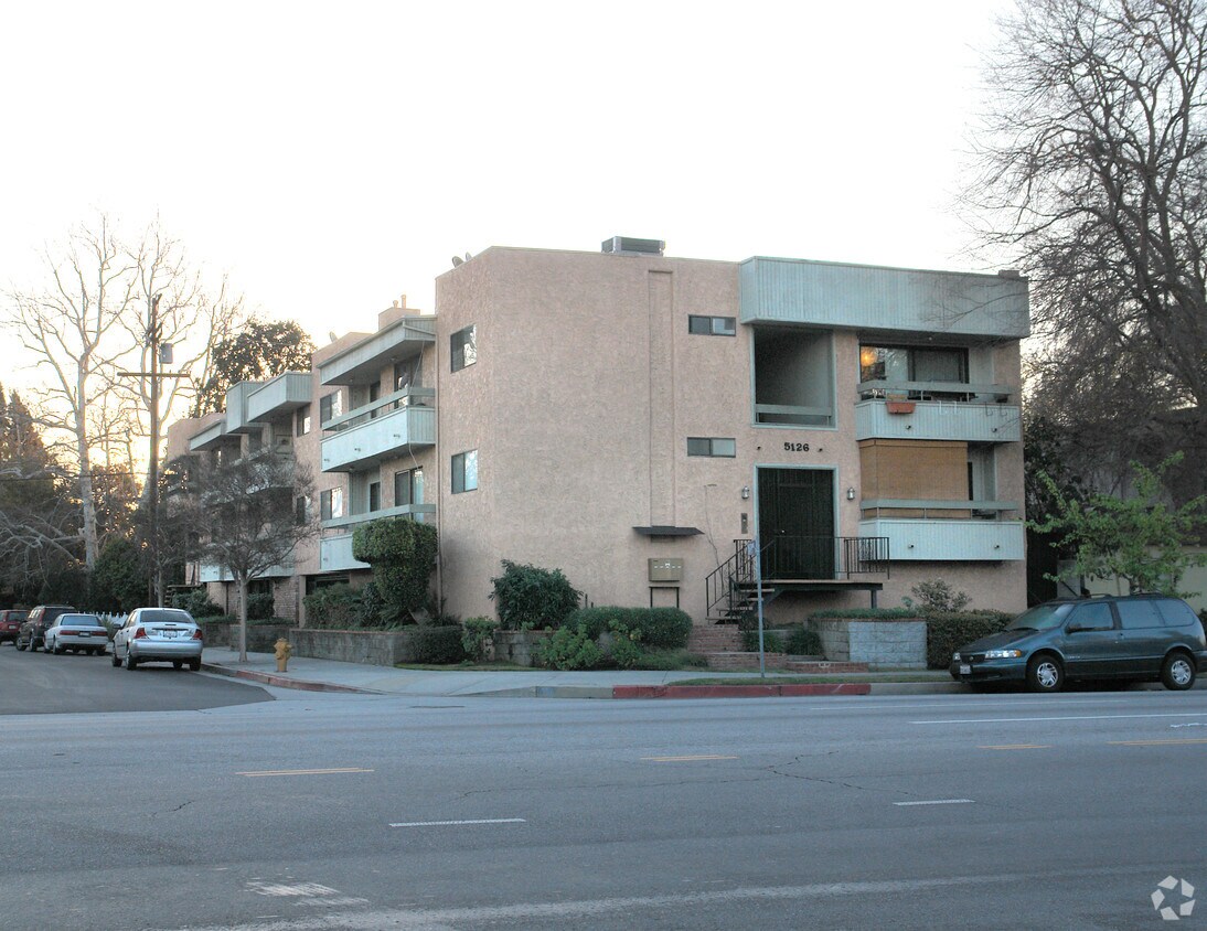 Primary Photo - 5126 Laurel Canyon Blvd