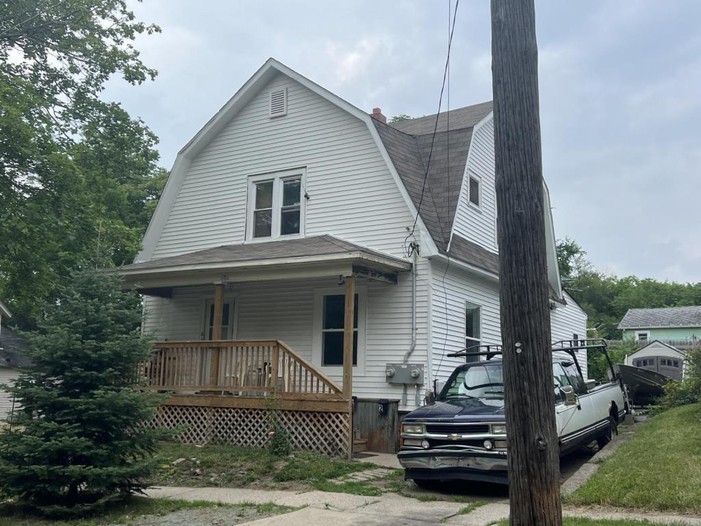 Primary Photo - 608 Carrill Ct