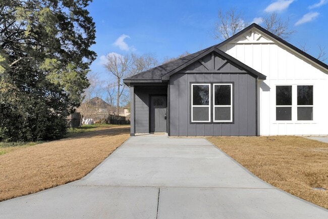 Foto del edificio - 106 Runnels St