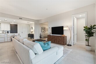 Building Photo - 1125 Central Ave