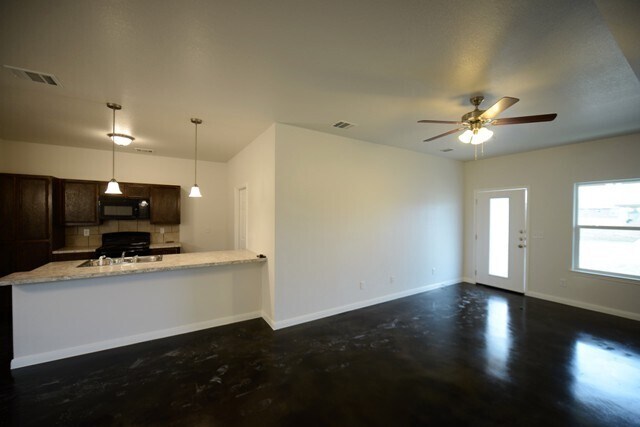 Foto del edificio - 4507 Skyflower Ln