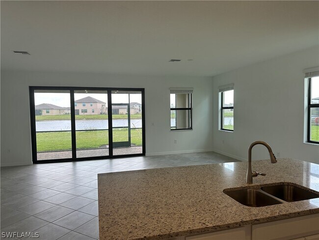 Building Photo - 14922 Portico Blvd