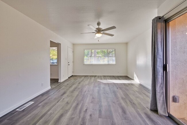 Building Photo - 683 Arbutus Ave