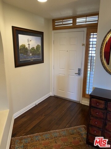 Building Photo - 5831 Seawalk Dr
