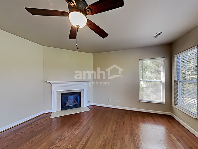 Building Photo - 1020 Williford Ct