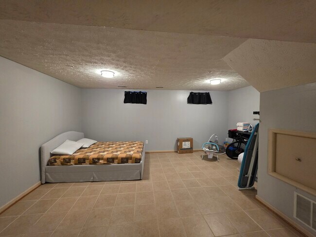 Foto del edificio - 1702 Barnwood Ct