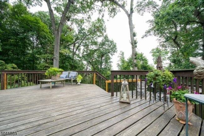 Building Photo - 361 Fairmount Ave