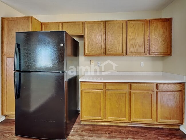 Building Photo - 1802 S 63rd Ln