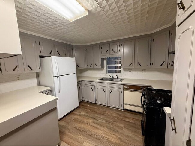 Foto del edificio - 3 Bedroom 2 Bathroom Home for Rent