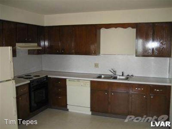 Building Photo - 2 br, 1.5 bath House - 2821 W. 28th Street