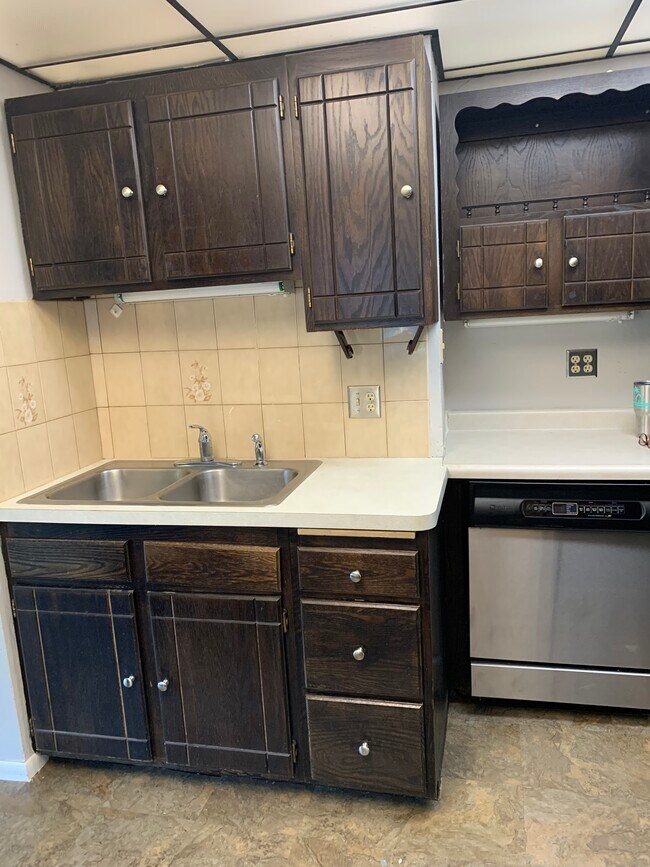 Foto del edificio - 3414 Johnson St NE