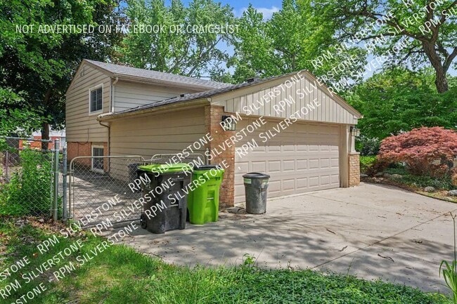 Building Photo - 547 Reed-