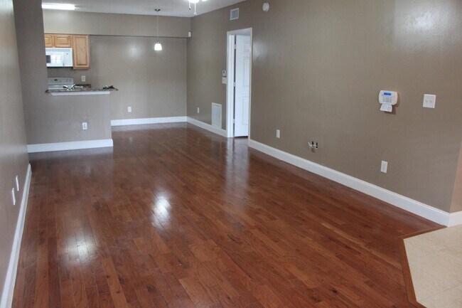 Building Photo - 10354 Fox Trail Rd S