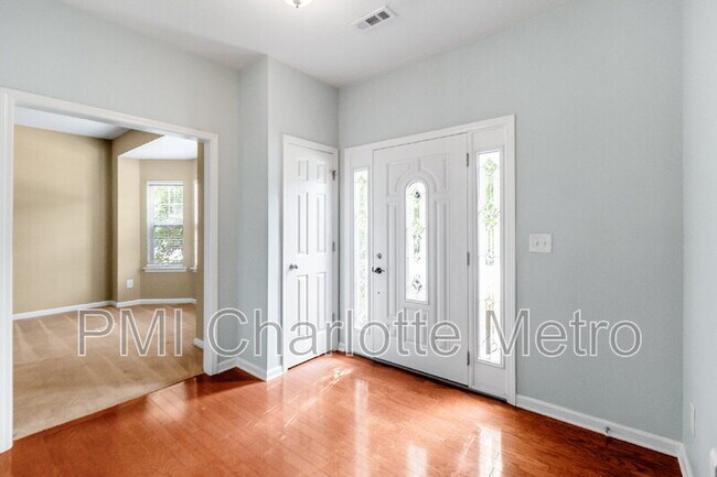 Foto del edificio - 2017 White Cedar Ln