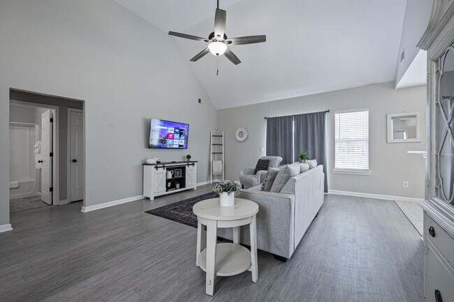 Foto del edificio - 11 Cobblestone Dr NW